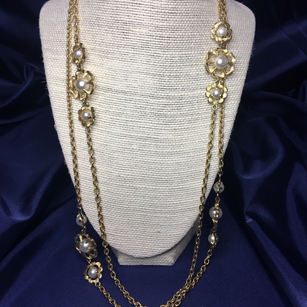 Long gold flower accent necklace
